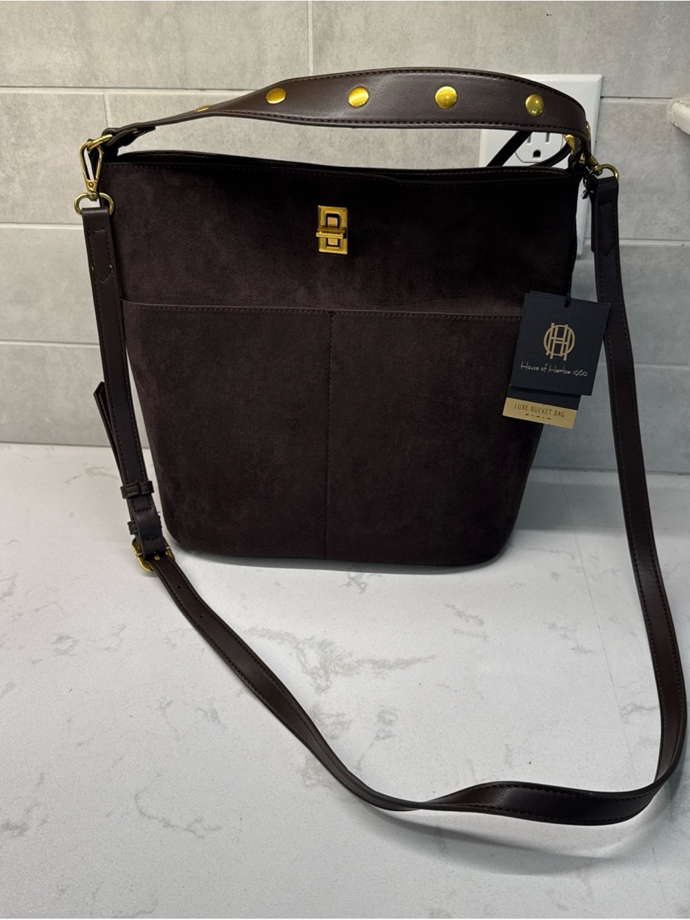 NWT House of Harlow faux suede bucket bag crossbody strap with wristlet